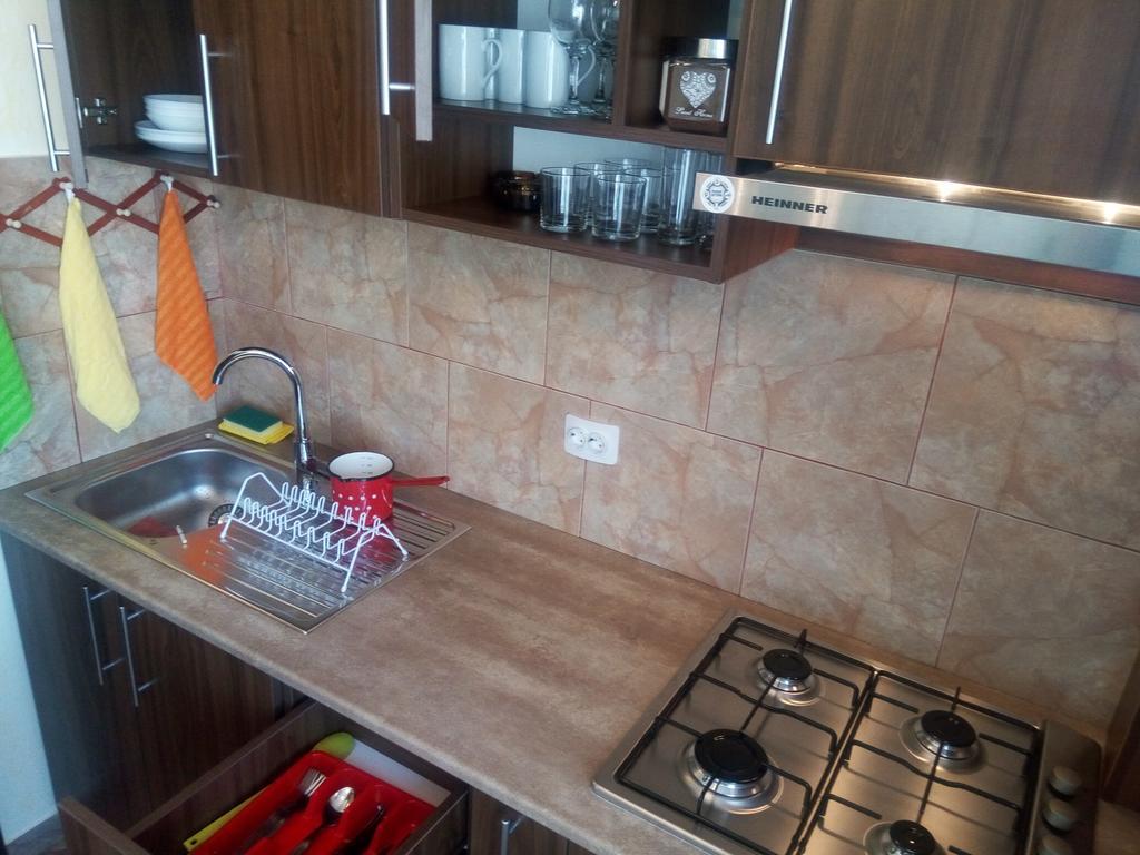 Apartament Dana Bukares Bagian luar foto