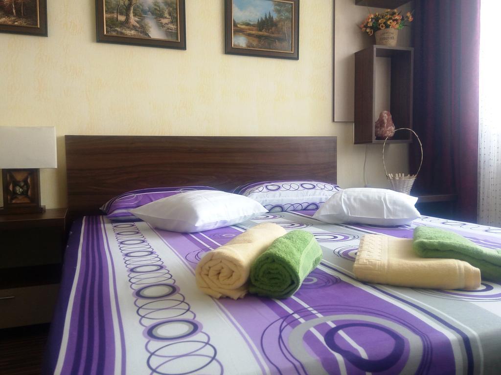 Apartament Dana Bukares Bagian luar foto